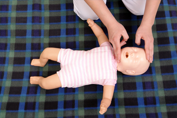 infant_resuscitation-600